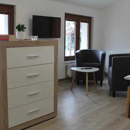 Апартаменты Nice Accomodation 3 In Микулов